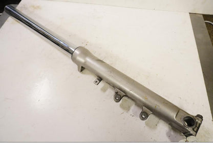 Framsidan på Gaffelben från en Suzuki GSF 600 -1995 motorcykel.