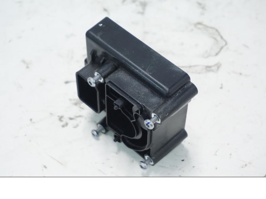 Vänster sida på CDI / ECU från en Kymco Agility 125 -2019 scooter.