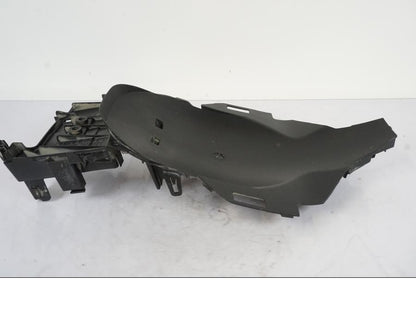 Extrabild1 på Undertail från en Honda VFR 1200 -2010 motorcykel.