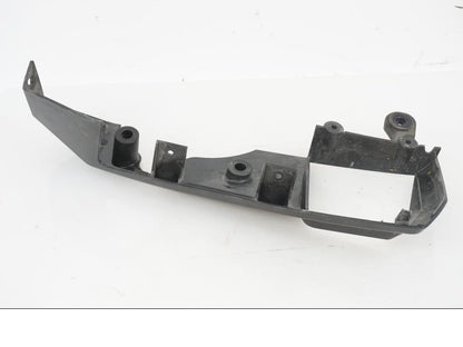 Vänster sida på Kylarvinge från en H-D Adventure Pan America Special RA1250S -2021 motorcykel.