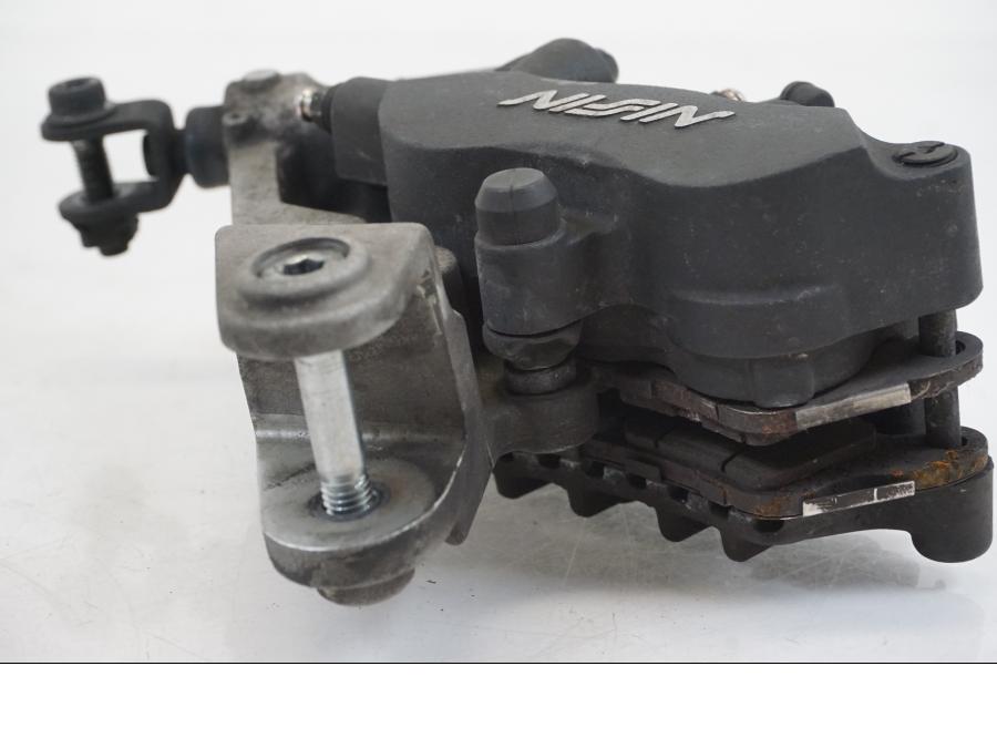 Snett nerifrån på Bromsok från en Honda XL 1000 V -1999 motorcykel.