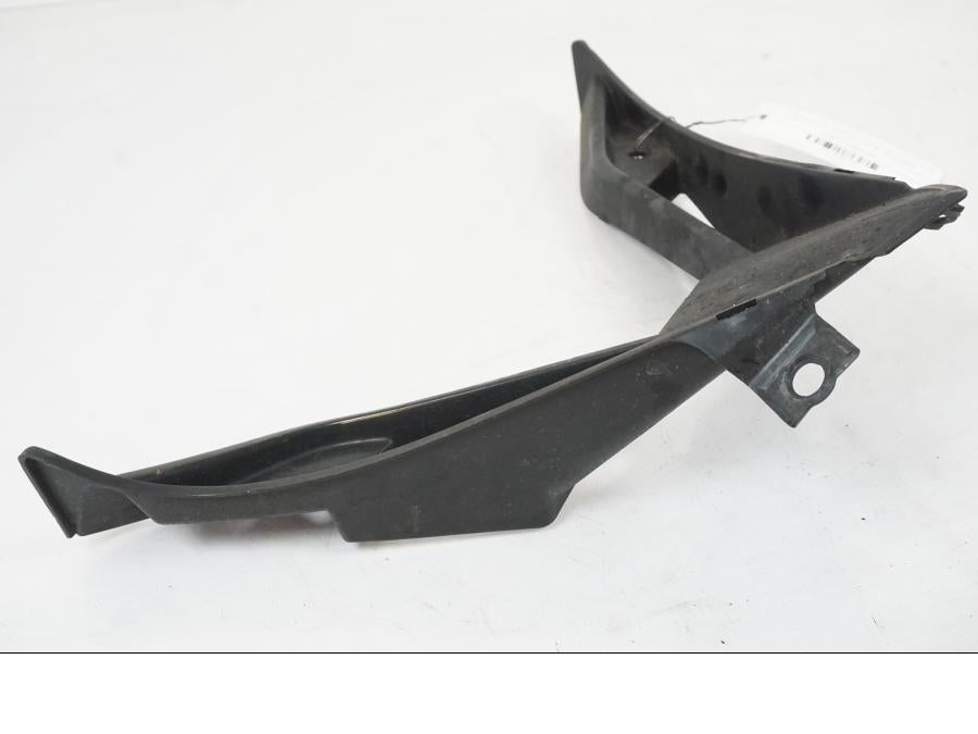 Baksidan på Trekanten från en Yamaha YZF 1000 R1 -2007 motorcykel.