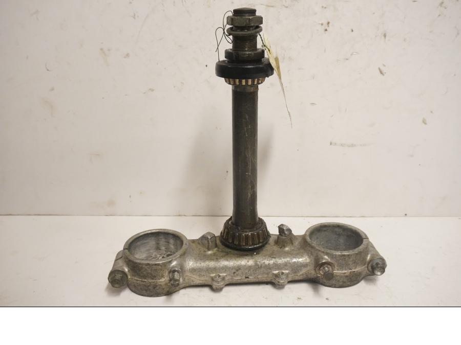 Framsidan på Gaffelkrona från en Kawasaki KLX 650 -1993 motorcykel.