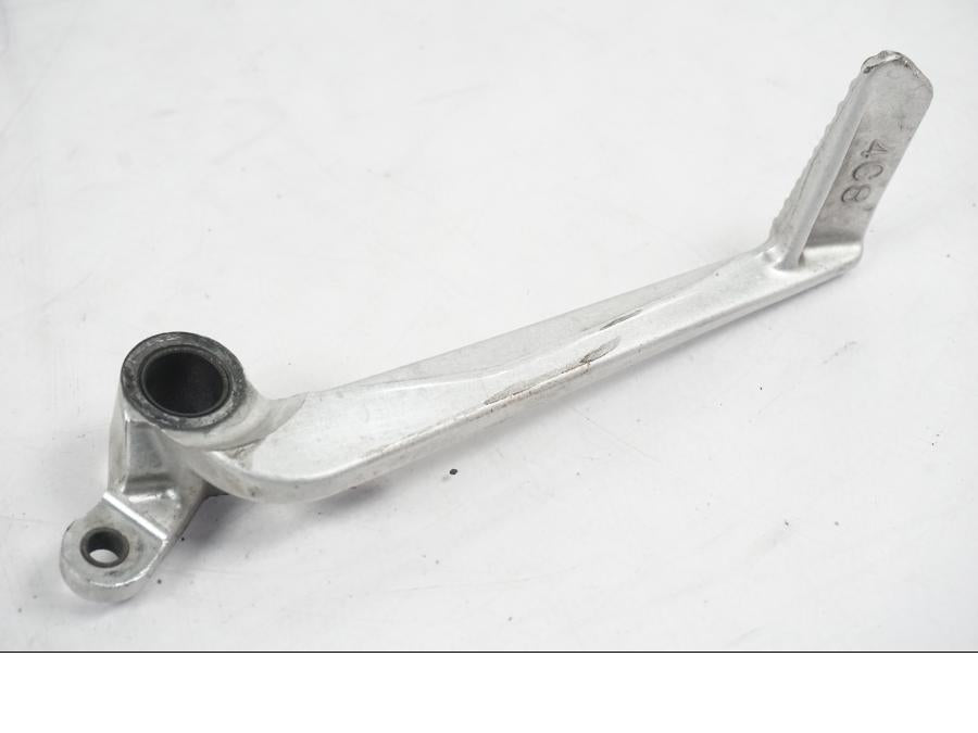 Höger sida på Bromspedal från en Yamaha YZF 1000 R1 -2007 motorcykel.