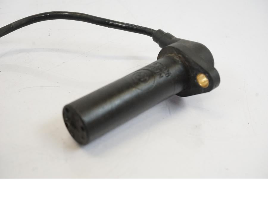 Baksidan på ABS givare från en BMW R 1150 RS -2003 motorcykel.