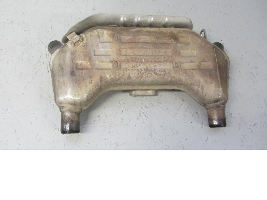 Framsidan på Mellanburk från en Triumph Thunderbird 1600 -2011 motorcykel.