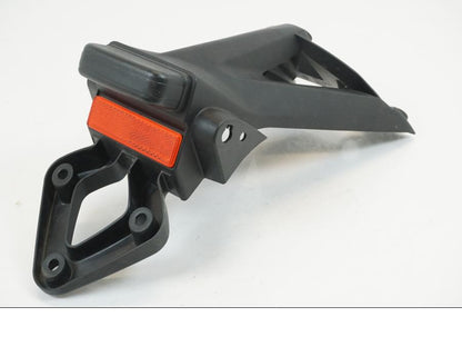 Framsidan på Skylthållare från en BMW S 1000 RR -2010 motorcykel.