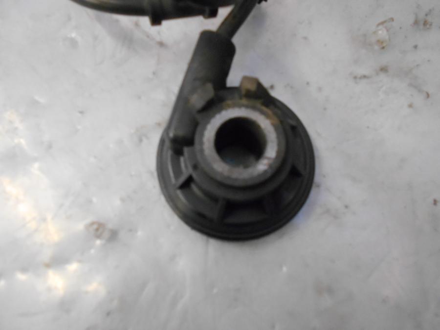 Framsidan på Hastighetsdrivning från en Yamaha YZF-R 125 -2012 motorcykel.