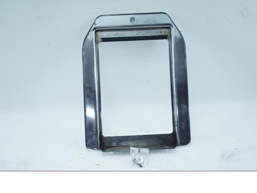 Höger sida på Vattenkyldekor från en Kawasaki VN 1500 Classic Tourer -2001 motorcykel.