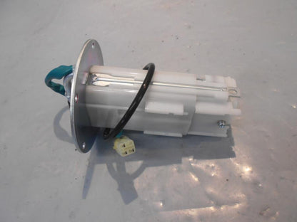 Baksidan på Bensinpump insprut från en Kawasaki Z 900 -2018 motorcykel.