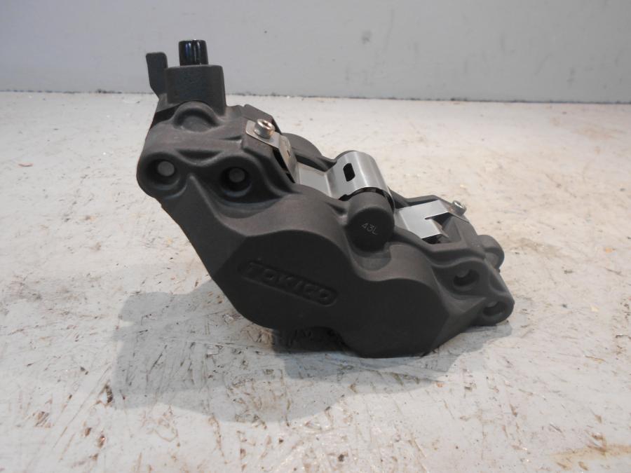 Baksidan på Bromsok från en BMW K 1600 -2015 motorcykel.