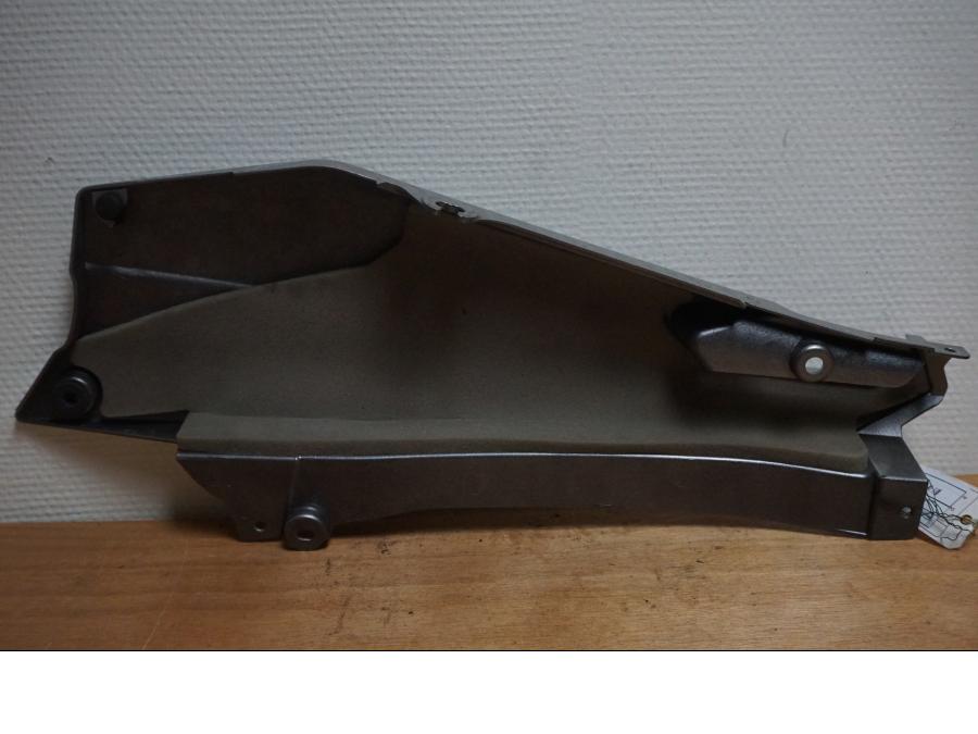 Baksidan på Sidopanel från en Yamaha FJR 1300 -2016 motorcykel.