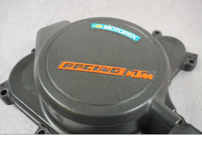 Baksidan på Generatorkåpa från en KTM 125 Duke -2017 motorcykel.