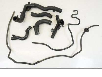 Framsidan på Vattenkyl Slang Set från en Triumph Speed Triple -2021 motorcykel.