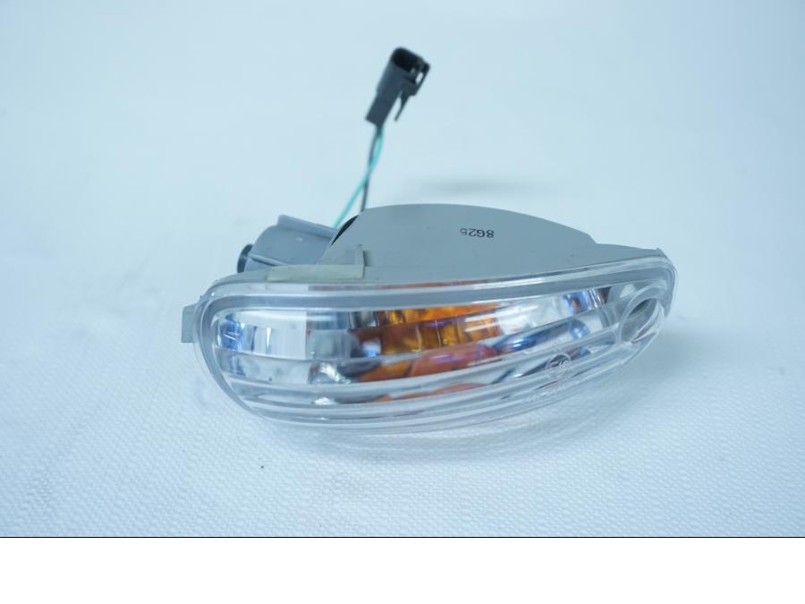 Framsidan på Blinkers från en Suzuki GSX-R 750 -2009 motorcykel.