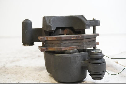 Höger sida på Bromsok från en Suzuki GSX-R 1000 -2008 motorcykel.