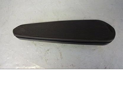 Framsidan på Fotplatta från en Indian Chieftain Dark Horse -2018 motorcykel.