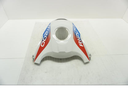 Vänster sida på Bensintankskåpa från en BMW R 1200 GSA -2011 motorcykel.