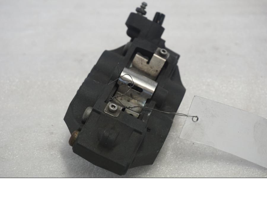 Baksidan på Bromsok från en BMW K 1300 R -2011 motorcykel.