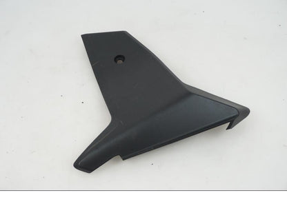 Baksidan på Kylarvinge från en KTM 1290 Super Duke GT -2020 motorcykel.