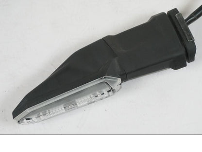 Höger sida på Blinkers LED från en Kawasaki Z 900 -2021 motorcykel.