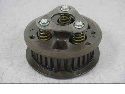 Framsidan på Kopplingskorg från en BMW R 1200 GS -2018 motorcykel.