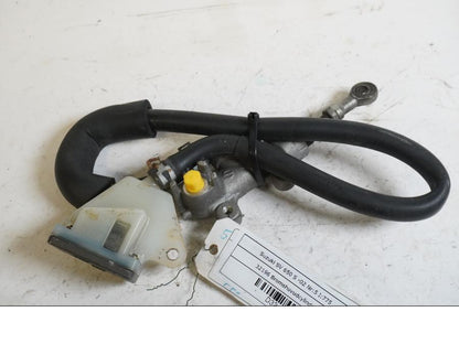 Höger sida på Bromshuvudcylinder från en Suzuki SV 650 -2002 motorcykel.