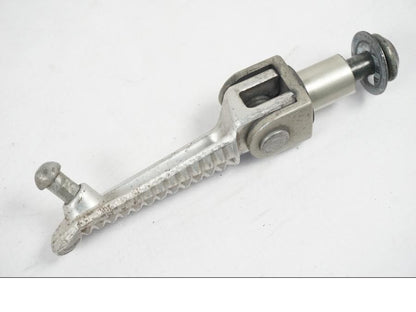 Vänster sida på Fotpinne från en Yamaha YZF 1000 R1 -2007 motorcykel.