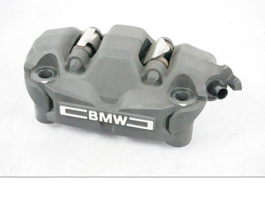 Höger sida på Bromsok från en BMW R 1250 GSA -2021 motorcykel.