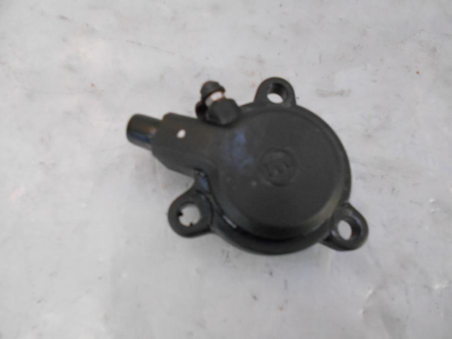 Framsidan på Kopplingslavcylinder från en BMW R 1200 GSA -2018 motorcykel.