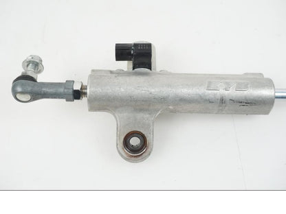 Snett uppifrån på Styrdämpare från en Suzuki GSX-R 1000 -2007 motorcykel.