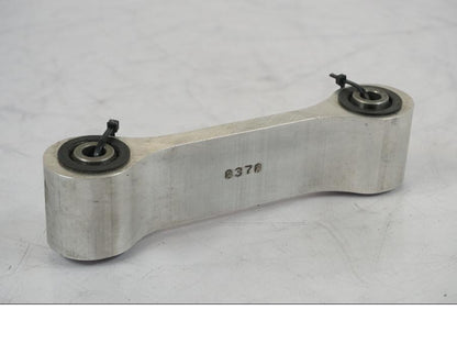 Baksidan på Länkarm från en Kawasaki Z 900 -2021 motorcykel.