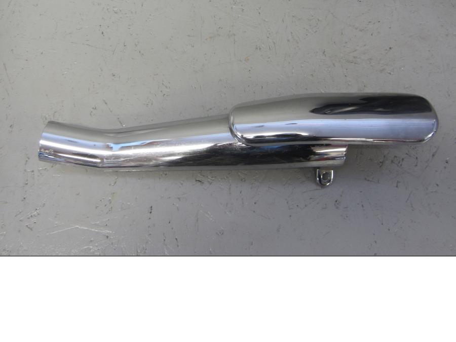 Framsidan på Värmeskydd från en Triumph Thunderbird 1600 -2011 motorcykel.