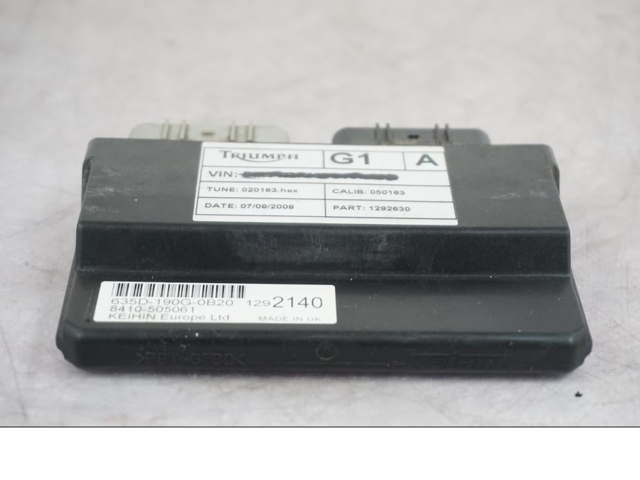 Baksidan på CDI / ECU från en Triumph Tiger -2009 motorcykel.