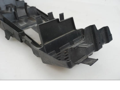 Snett nerifrån på Undertail från en Suzuki GSX-R 1000 -2007 motorcykel.