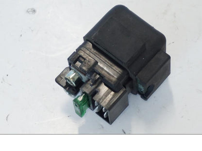 Höger sida på Startrelä från en Honda CBR 900 RR -2001 motorcykel.