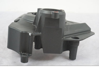 Vänster sida på Kedjeskydd från en Kawasaki ZZ-R 1400 -2009 motorcykel.