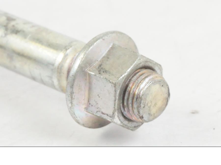 Baksidan på Axel från en KTM 390 Adventure -2021 motorcykel.