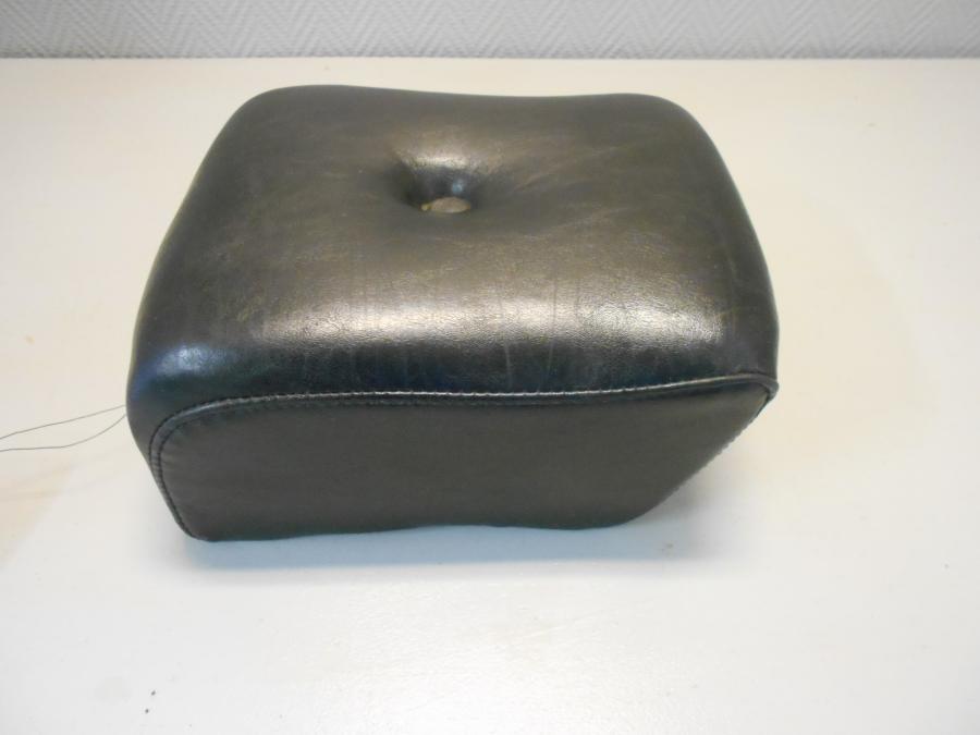 Baksidan på Sadel från en Kawasaki VN 1500 -1994 motorcykel.