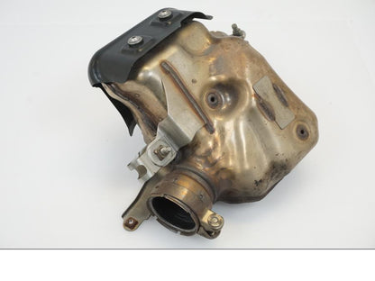 Snett uppifrån på Mellanburk från en Kawasaki ZX-10R -2008 motorcykel.