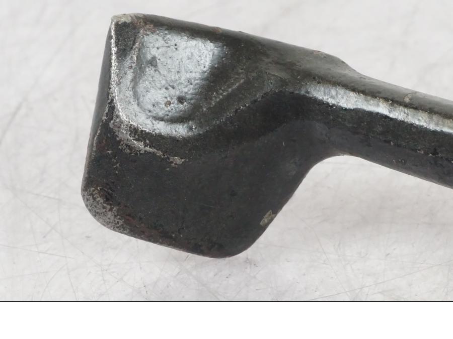 Snett uppifrån på Sidostöd från en Suzuki GSX 1300 RX -1999 motorcykel.