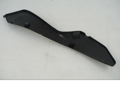 Vänster sida på Bensintankskåpa från en Honda CBR 1000 -2005 motorcykel.