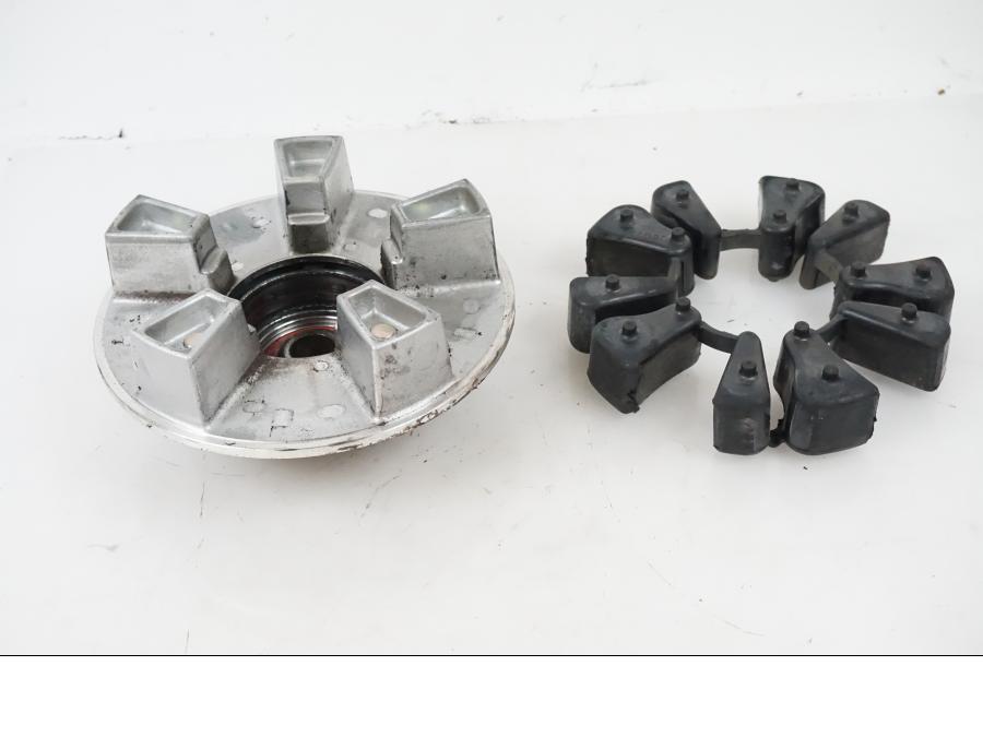 Framsidan på Ryckutjämnare från en Triumph Rocket III -2007 motorcykel.