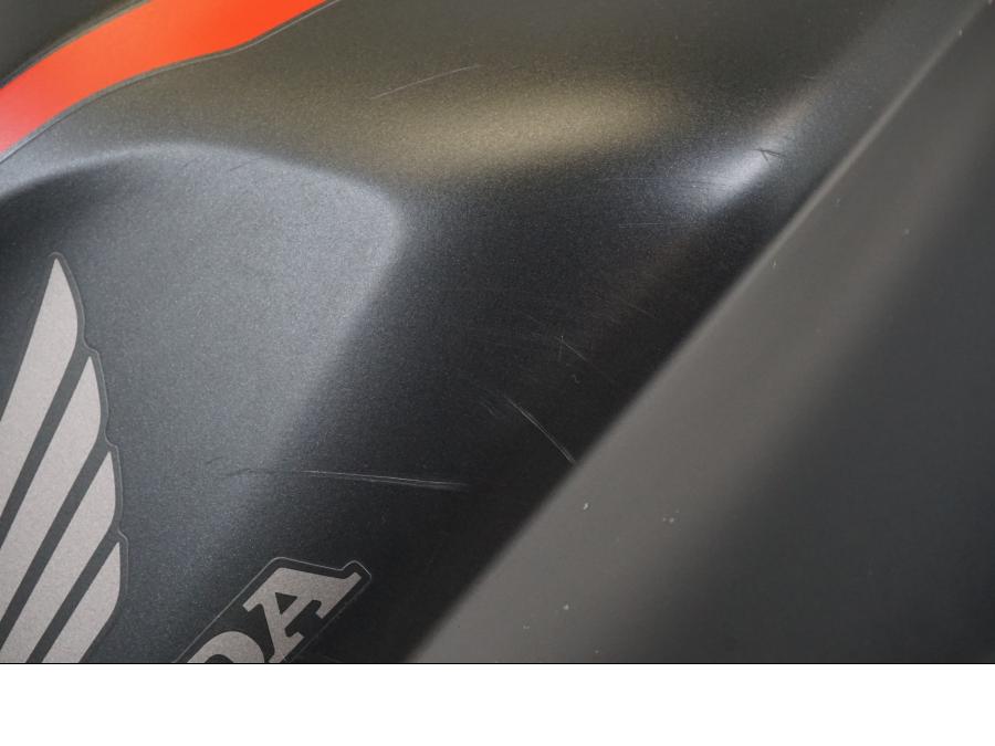 Baksidan på Bensintank från en Honda CBR 650 R -2019 motorcykel.