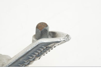 Vänster sida på Fotpinne från en Suzuki GSX-R 1000 -2005 motorcykel.