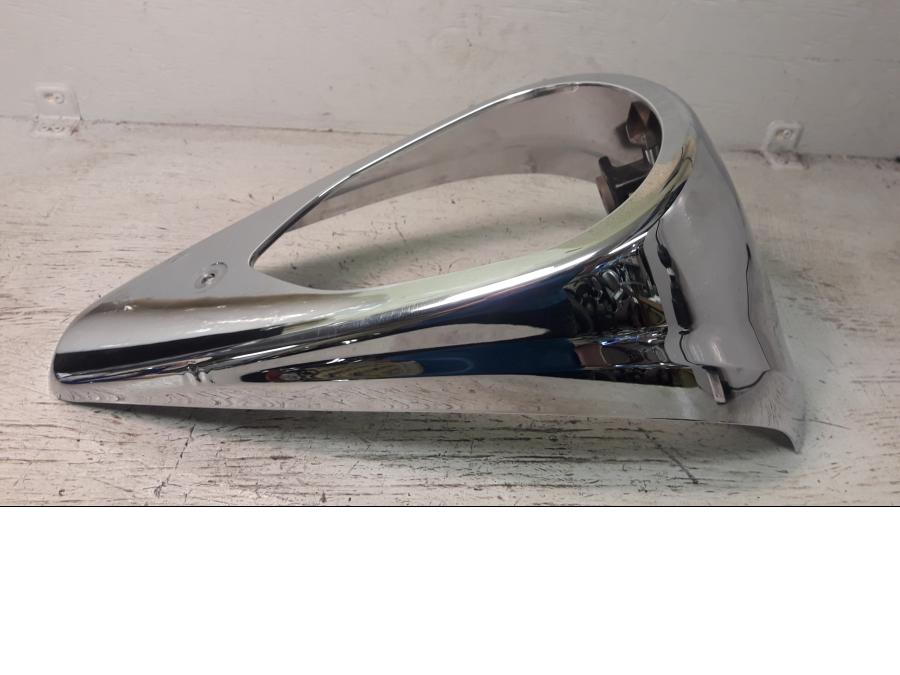 Baksidan på Instrumentkonsoll från en Kawasaki VN 900 -2007 motorcykel.