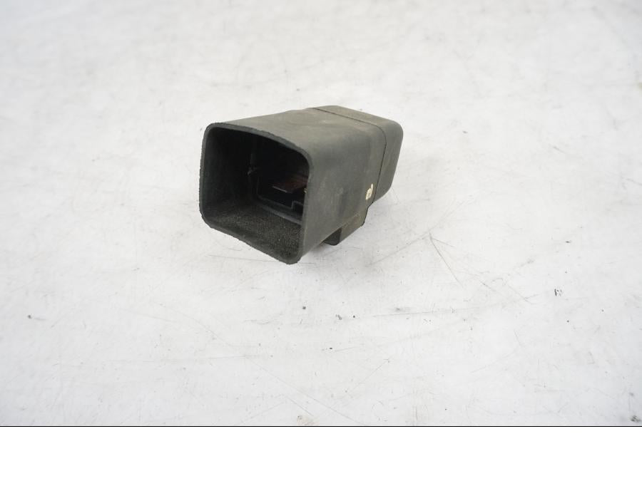 Framsidan på Startrelä från en Yamaha MT 125 -2017 motorcykel.