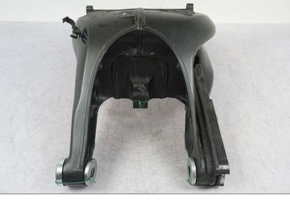 Snett uppifrån på Sving från en Yamaha MT-09 -2016 motorcykel.