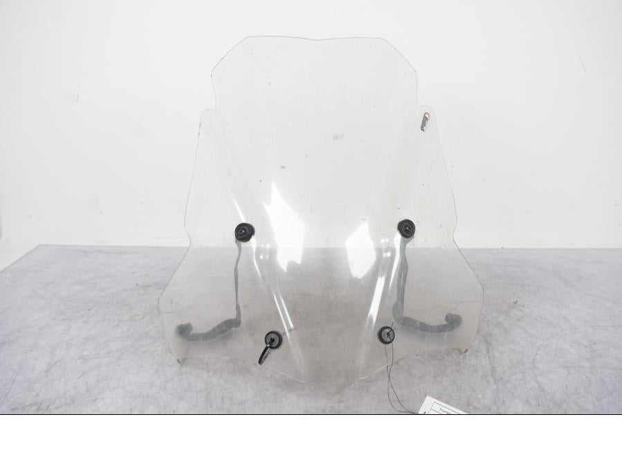 Framsidan på Vindruta från en Triumph Tiger Explorer -2016 motorcykel.