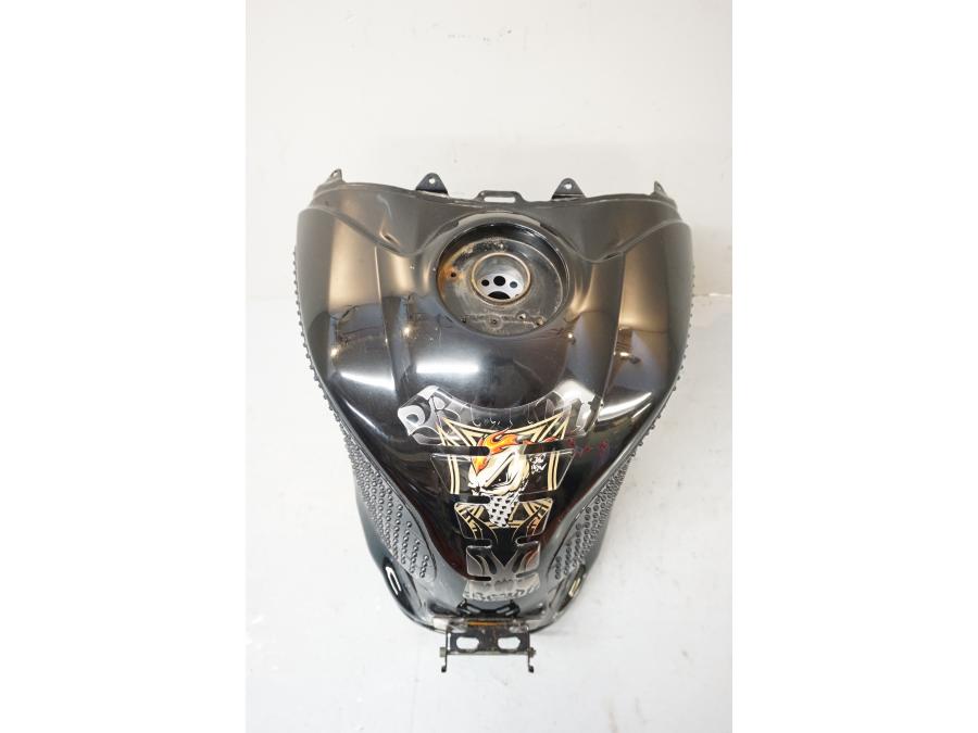 Baksidan på Bensintank från en Yamaha YZF 1000 R1 -2006 motorcykel.